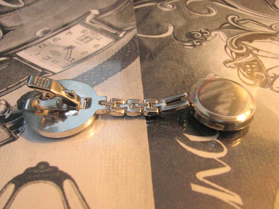 Zegarek lekarza pielęgniarki personelu medycznego. Quartz. Nowy.