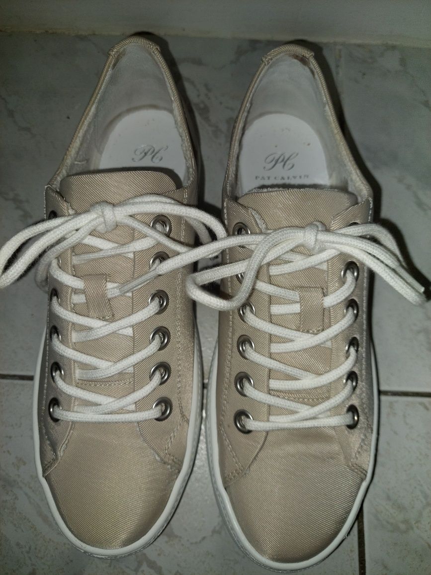 Pat Calvin trampki sneakersy beżowo-złote 39 Nowe
