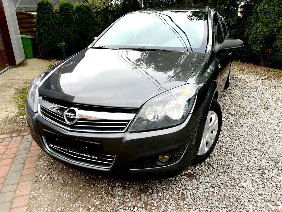 Opel Astra -1,6 benzyna-2009 rok-Zadbany-