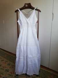 Vestido comprido com renda