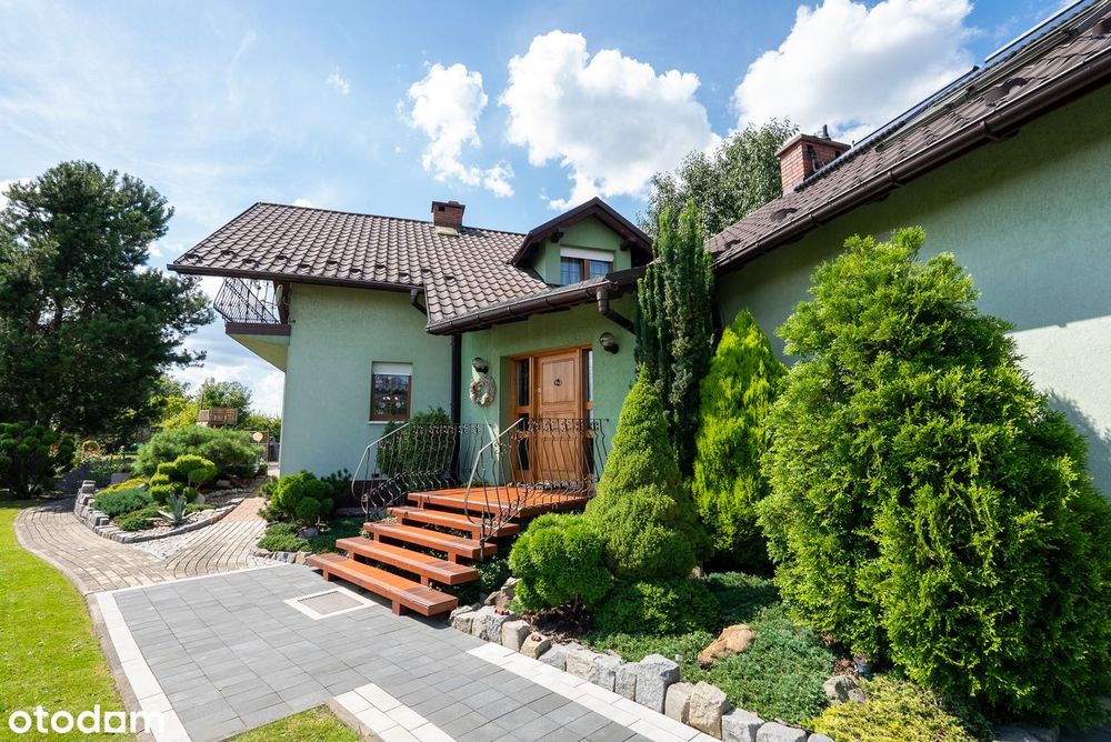 Dom z fotowoltaiką i pięknym ogrodem | 210 m² | widok na góry
