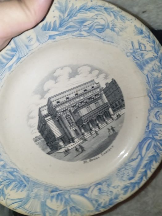 Prato antigo pequeno defeito medidas chat