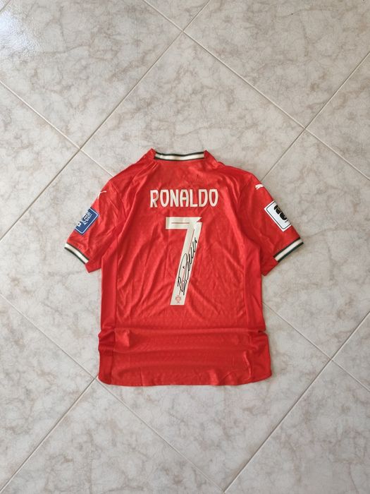 Camisola Puma Portugal  CR7 assinada