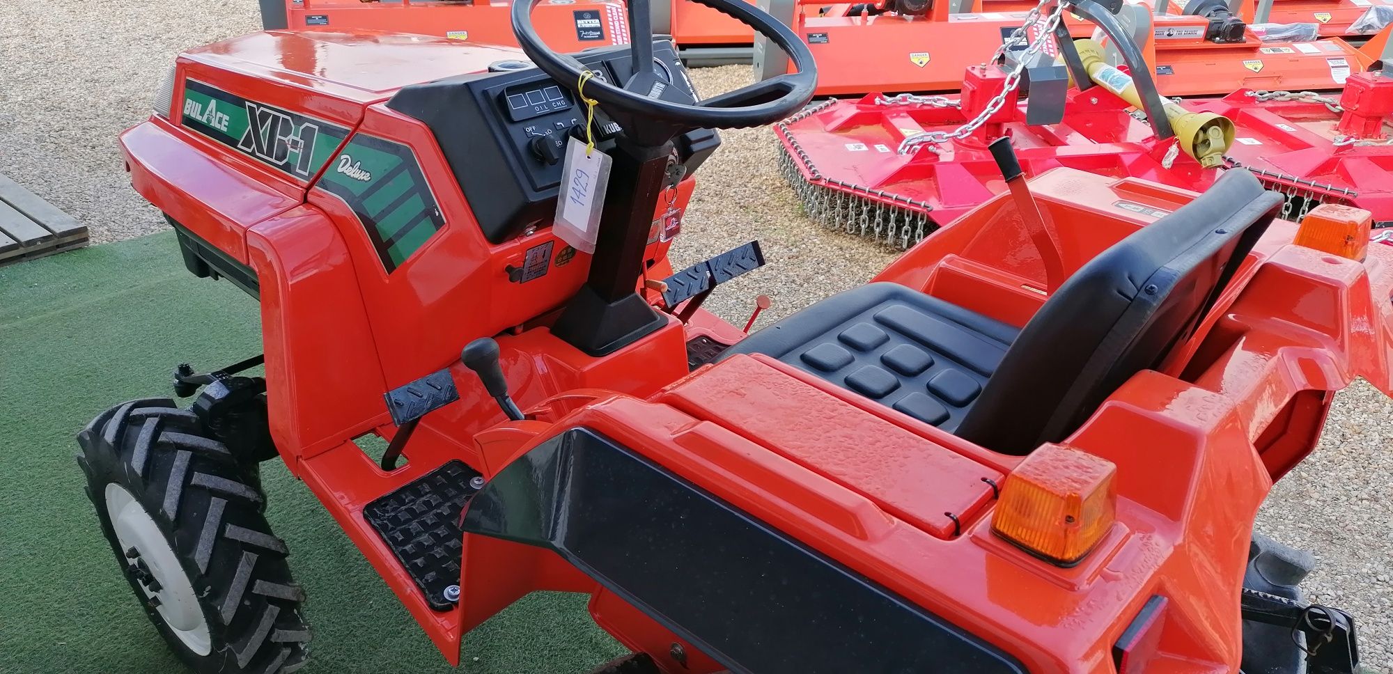 KUBOTA XB-1 /4X4 /3 cilindros 16cv/frese