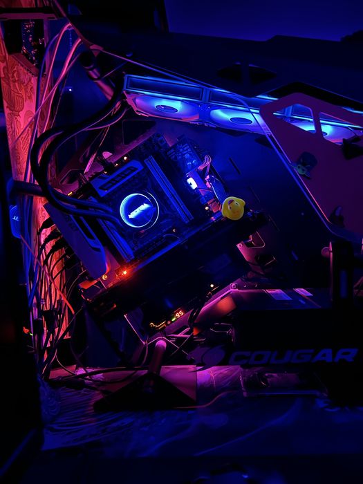 Комплект ASUS X99-DELUXE, Intel Xeon E5-2699 v3