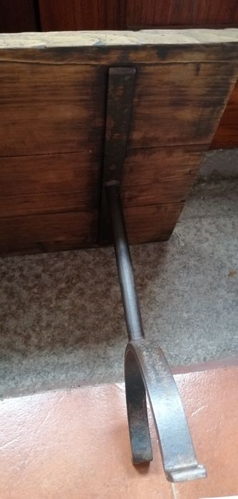 Mesa rustica antiga