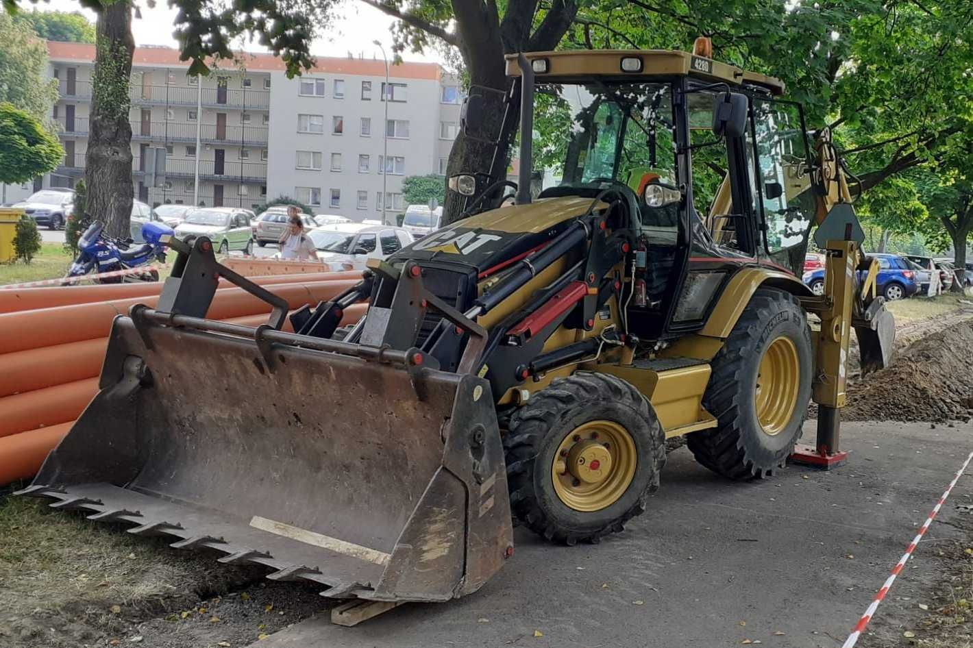 Usługi koparko-ładowarką Roboty ziemne Koparka Przyłącza Ruda Śląska