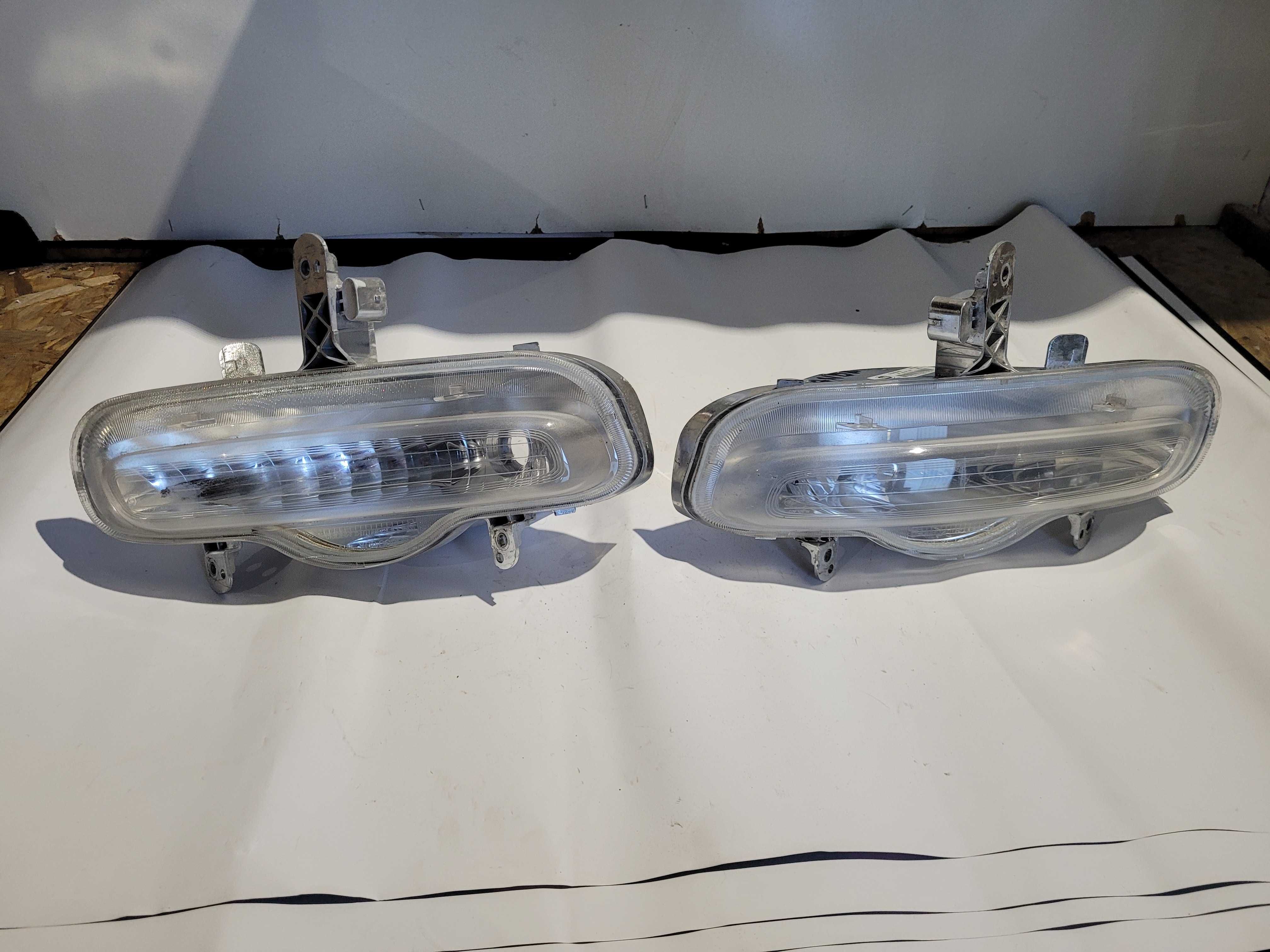 Lampy lampa do jazdy dziennej halogen prawy lewy Fiat Panda III 3 Eu