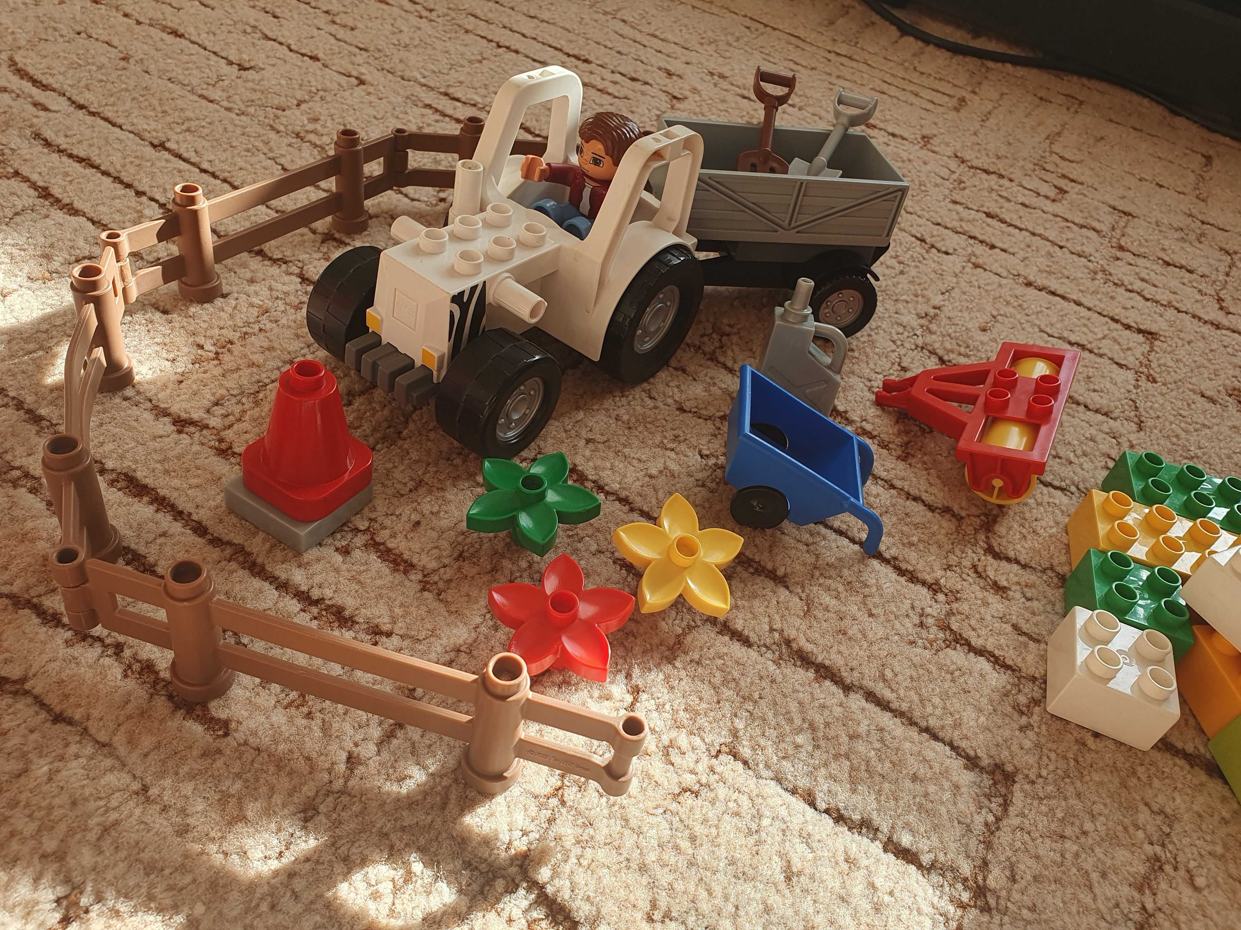 Lego DUPLO traktor z przyczepą