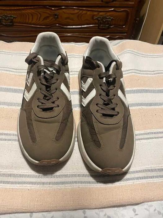 Sapatilhas Hummel 42