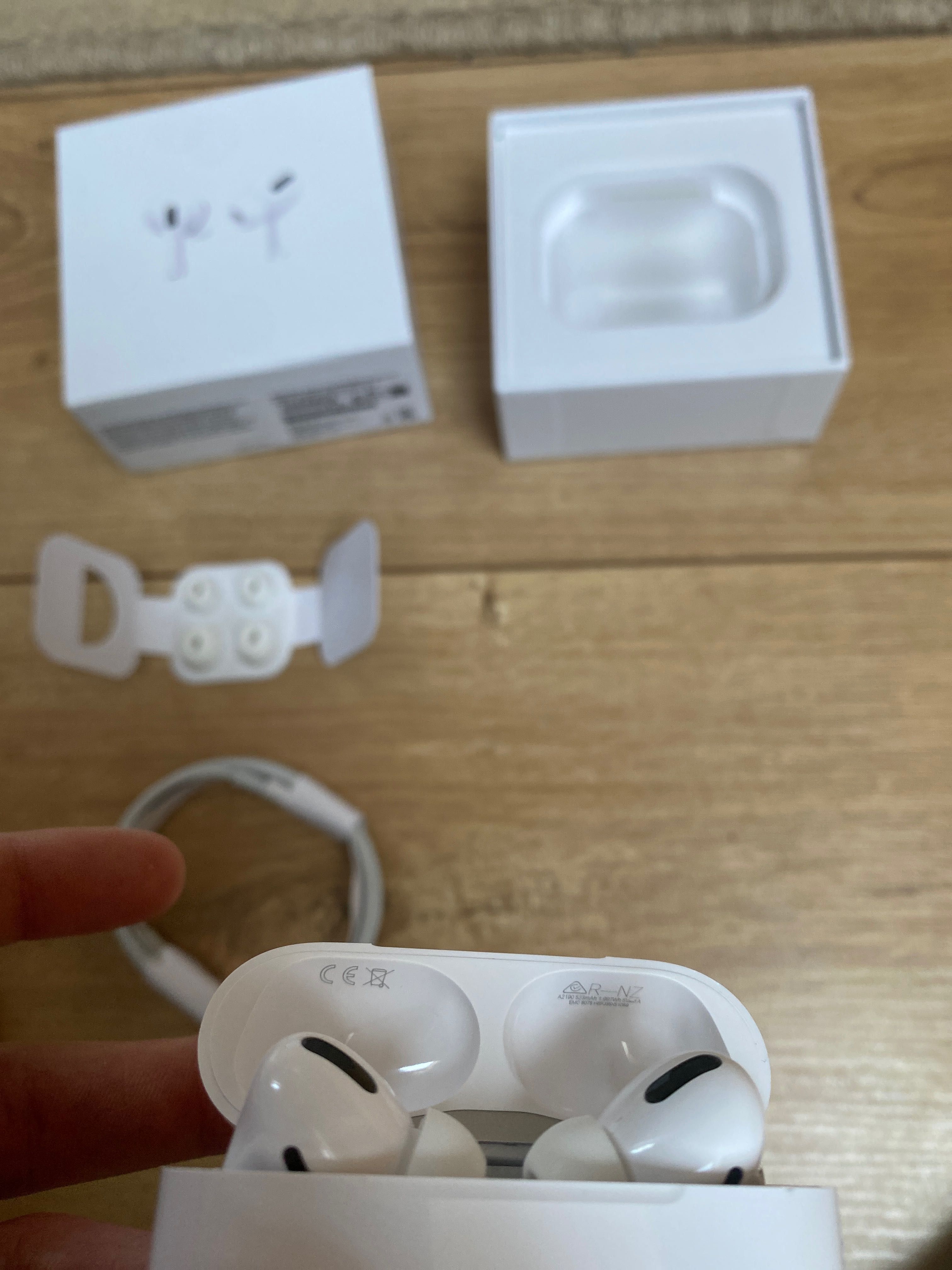 Air pods pro słuchawki douszne marki Apple