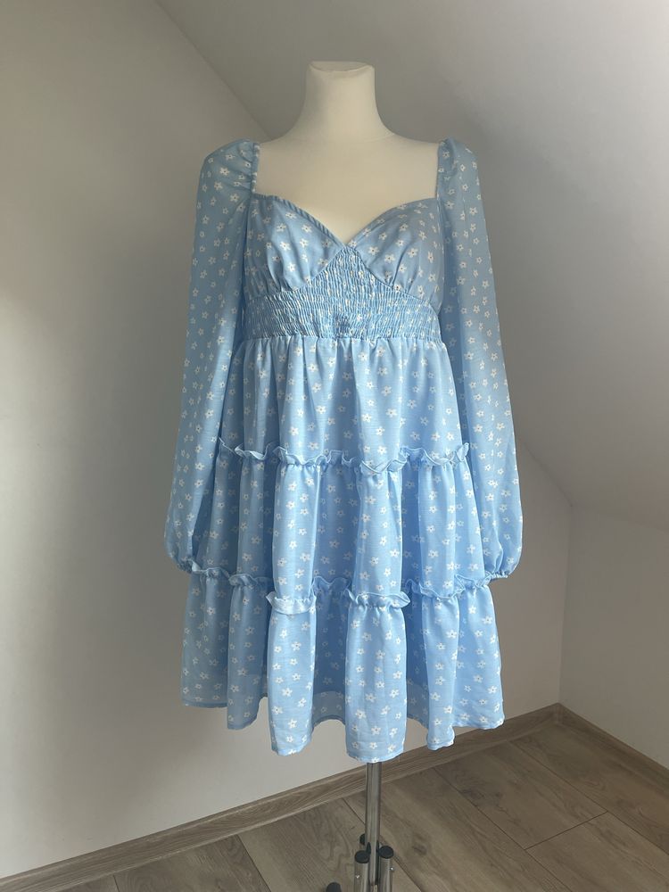 Sukienka niebieska w kwiatuszki Shein r.36