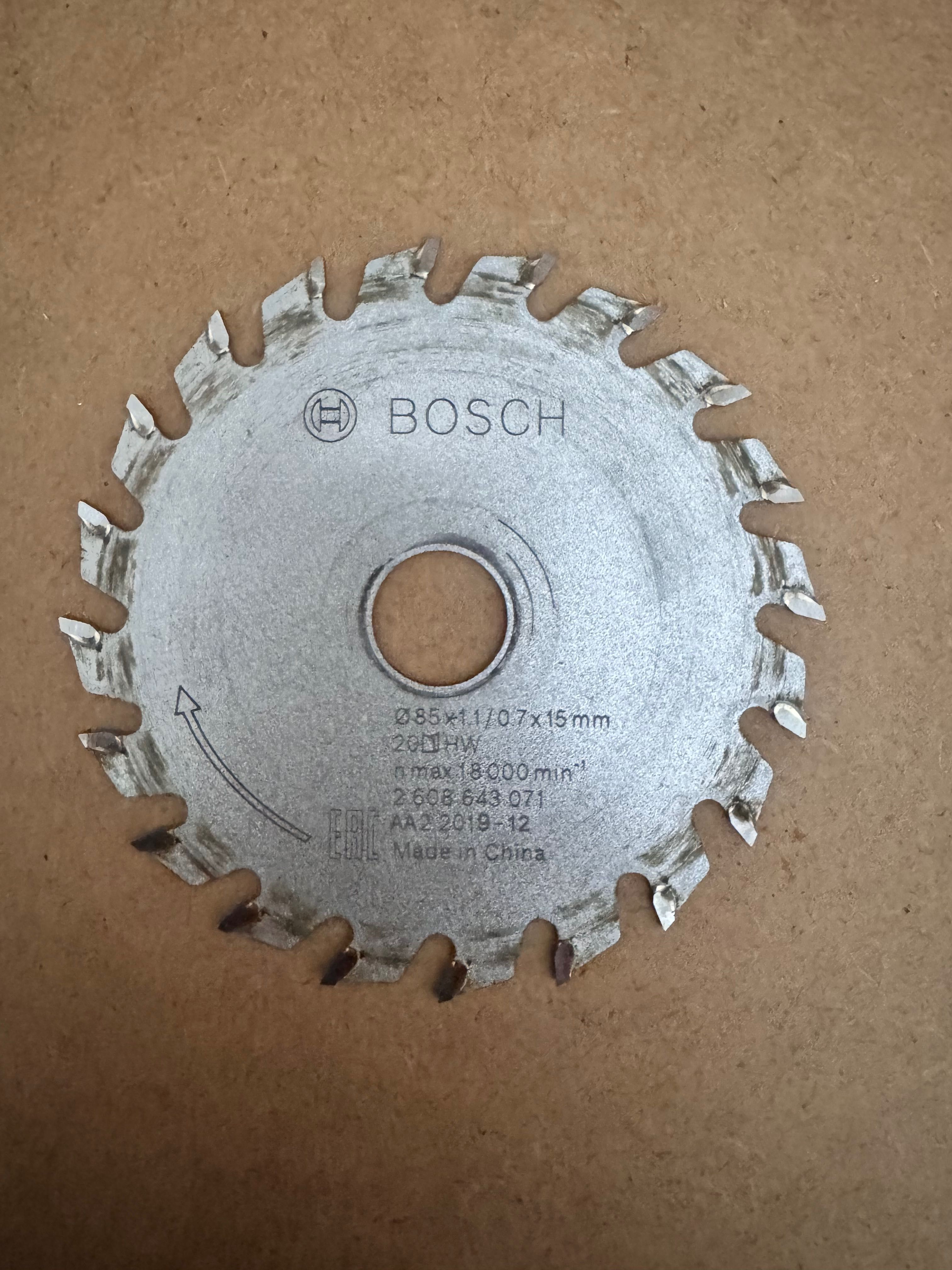 Mini serra circular Parkside 12v