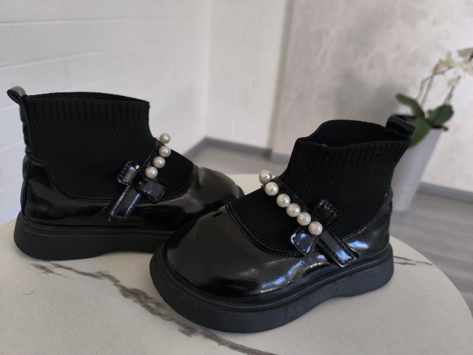 Черевики,ботінки осінь розмір 29/30,стелька 19 см.