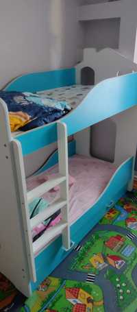 Meble dziecięce biurko, szafa, łóżko piętrowe