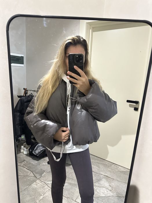 Пуховик бомбер жіноча куртка