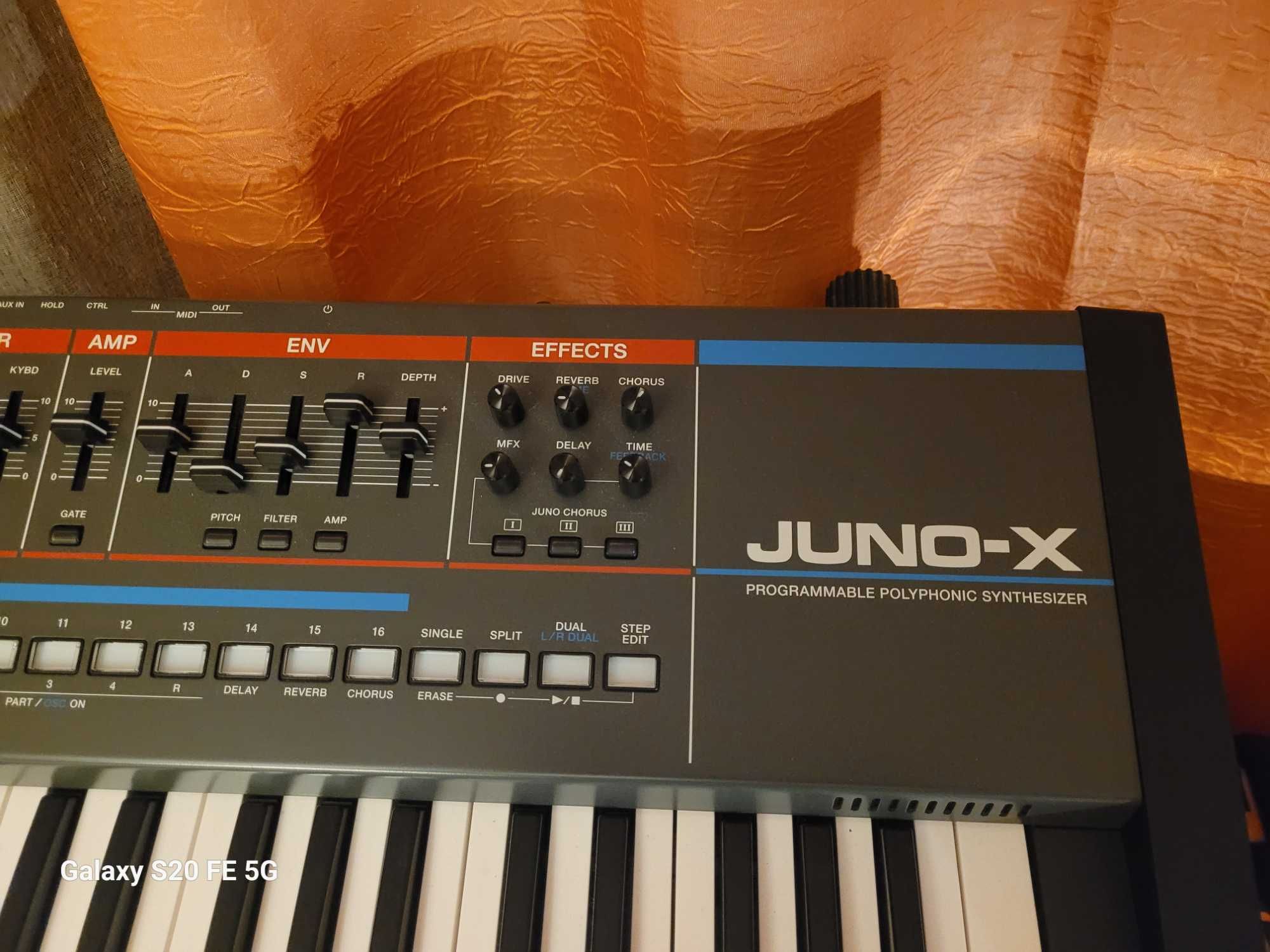 Roland Juno-X Sintetizador Polifónico ZEN-Core 6.1