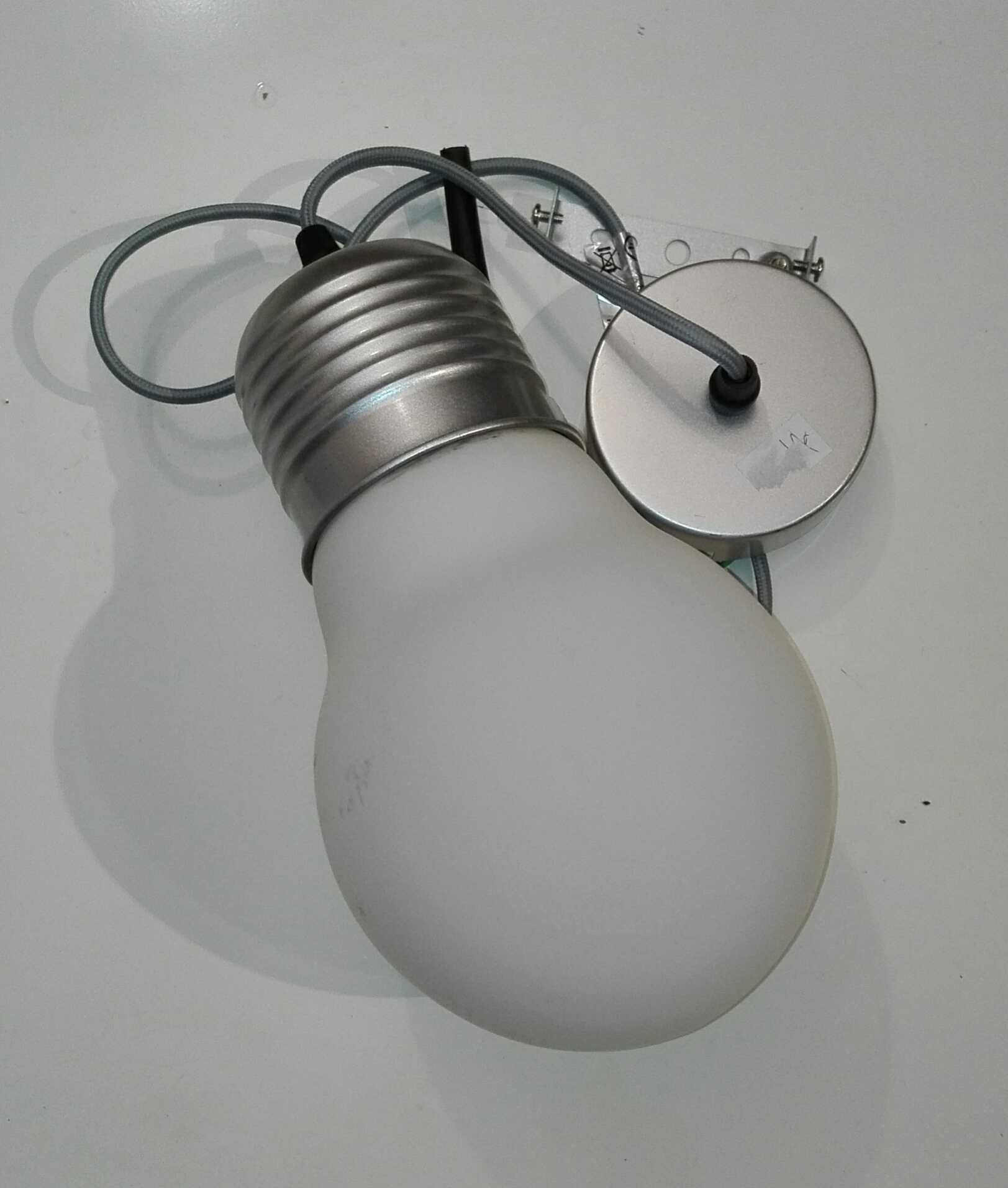 Lampa żarówka duża