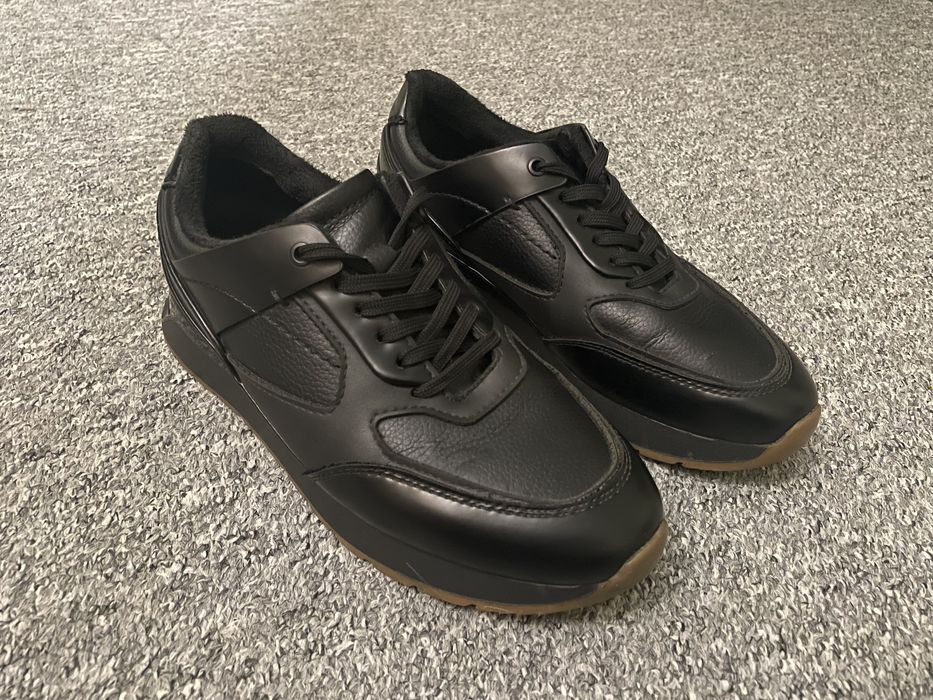 Кроссовки Zara