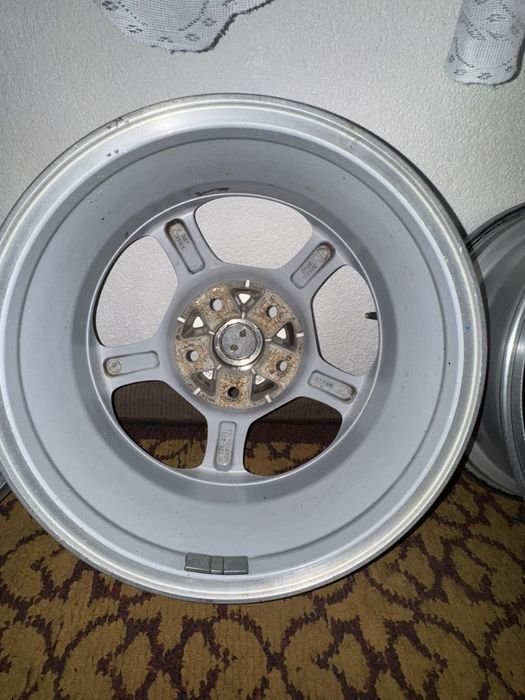 Диски Nissan leaf 5x114.3 R16