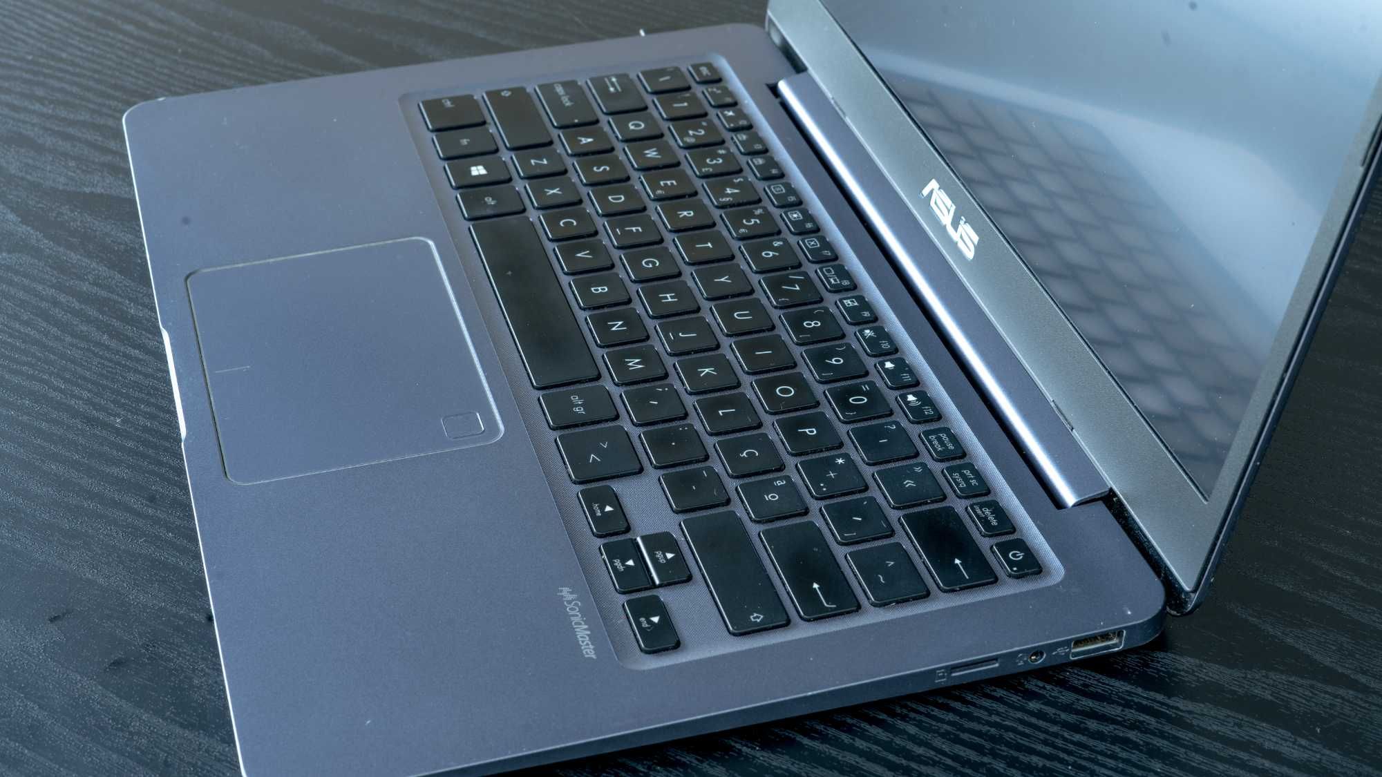 Notebook ASUS Intel Core i3-7100U, 8GB RAM, SSD 250GB