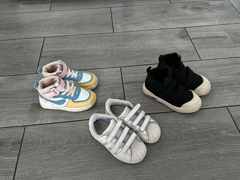 Красовки дитячі для дівчинки adidas, nike та інш розміриі