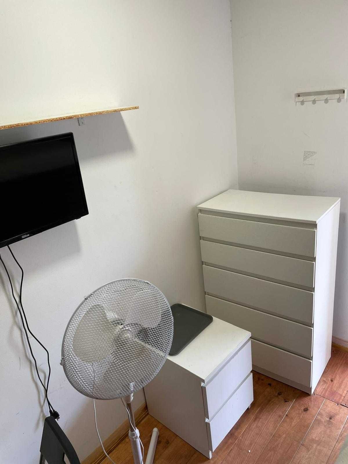 Quarto cabine Individual em Corroios