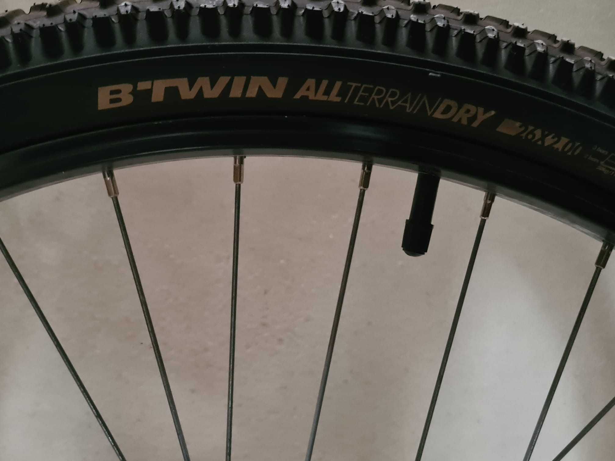 Bicicleta B-Twin Rock Rider 340 (BTT)