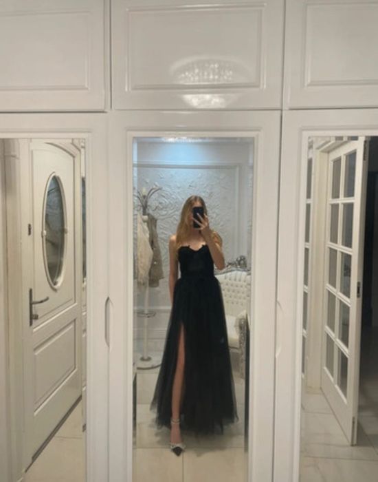 Sukienka studniówkowa czarna