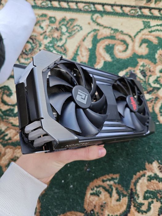 Продам відеокарту radeon rx 6600 xt