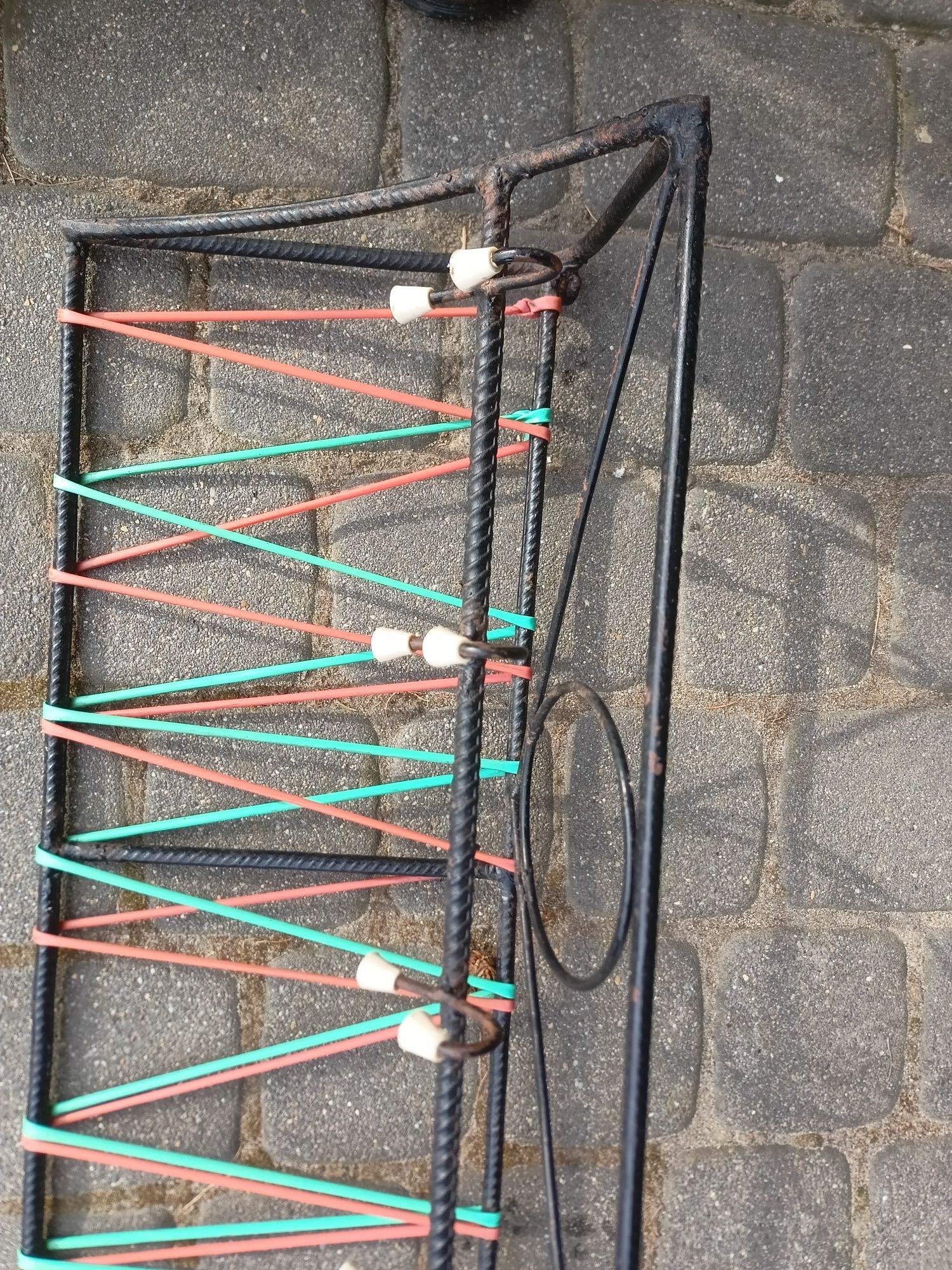 Wieszak metalowy żyłkowy PRL 100 cm