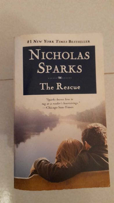 Livro ingles Nicholas Sparks The Rescue Capa Mole