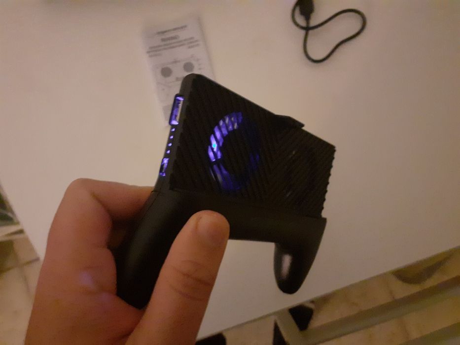 Urgente Vendo/troco comendo para telemóvel