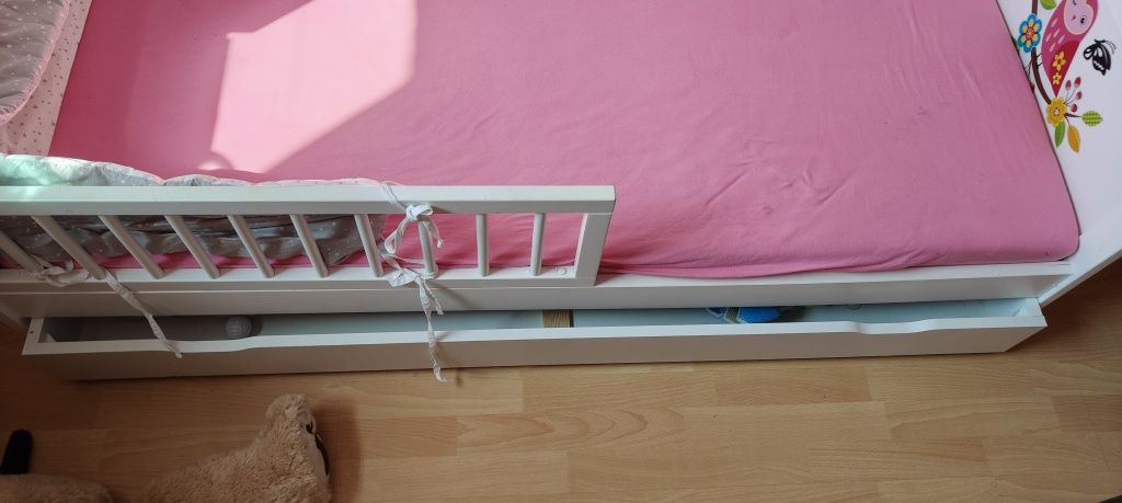 Łóżko dla dziewczynki