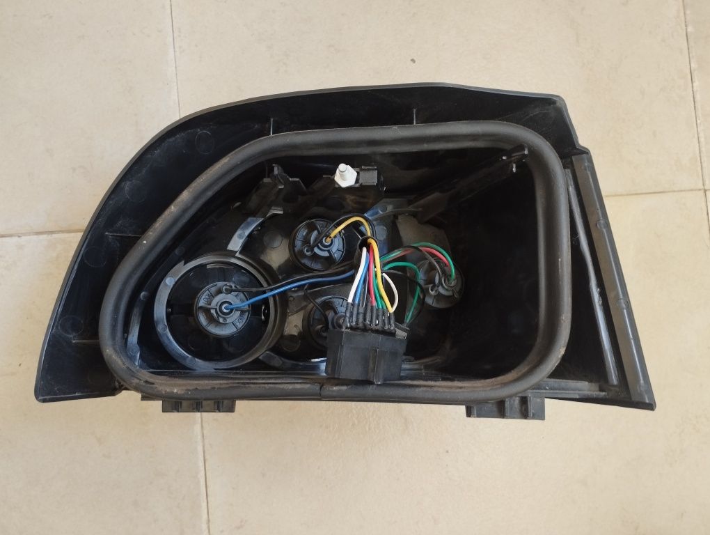 Faróis traseiro do Clio Mk1