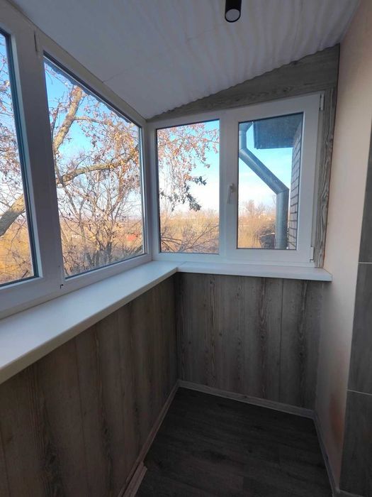 ЗДАМ 2-ох кімнатну квартиру по вул.Днепр. шоссе з новим ремонтом