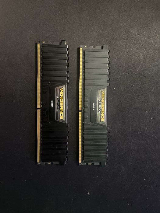 Pamiec RAM Corsair DDR4 8Gb (2x4) 3000MHz