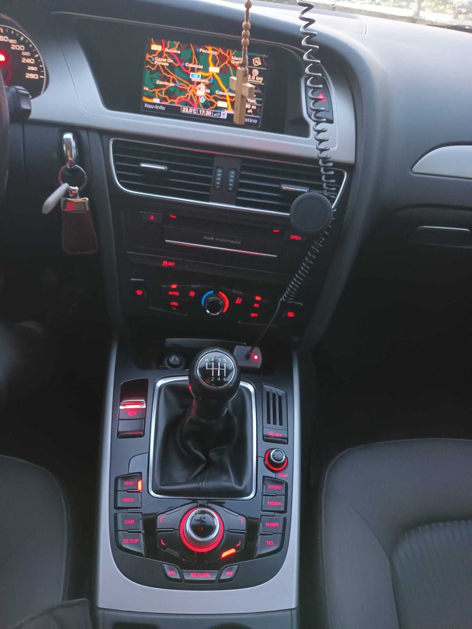 Audi A4 Avant 2.0 TDI - 143 Cv - Fev 2012