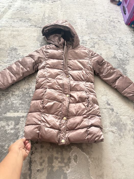Куртка, пальто, пуховик зимова для дівчинки. Розмір 122