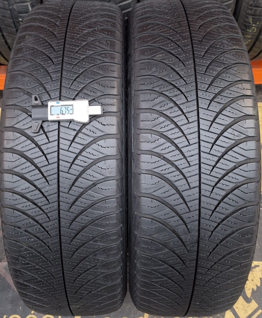 Opony  195 55 R 20 95H Goodyear Vektor4Seasons