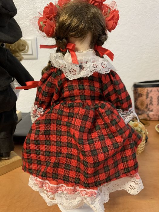 Фарфорова лялька 32 см