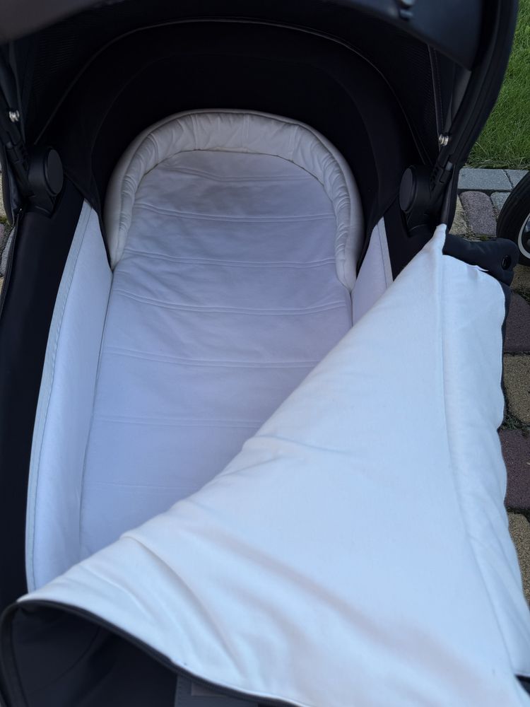 Cybex Priam 4.0 black чудовий стан
