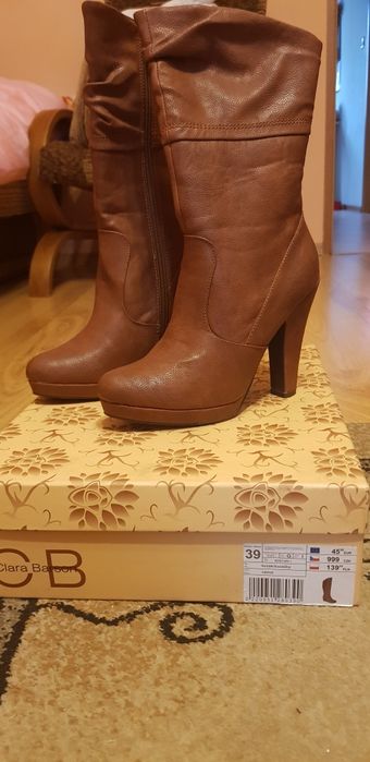 Brązowe kozaki, kozaczki r. 39