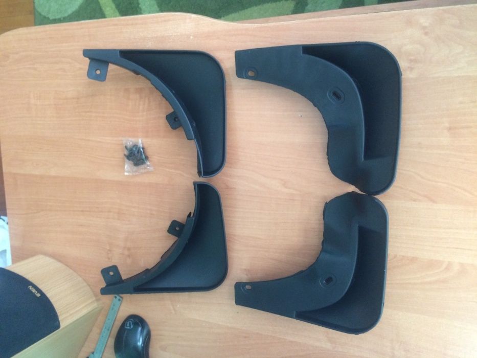 Бризговики Шкода Фабіа Skoda Fabia 2 хечбек