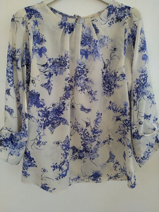 Blusa floral romântica, elegante e fluída - Boulevard - Tamanho S