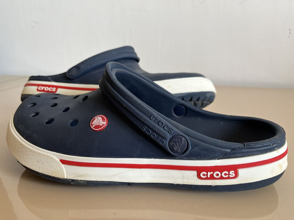 Crocs ( Кроксы) размер по стельке 26 см .