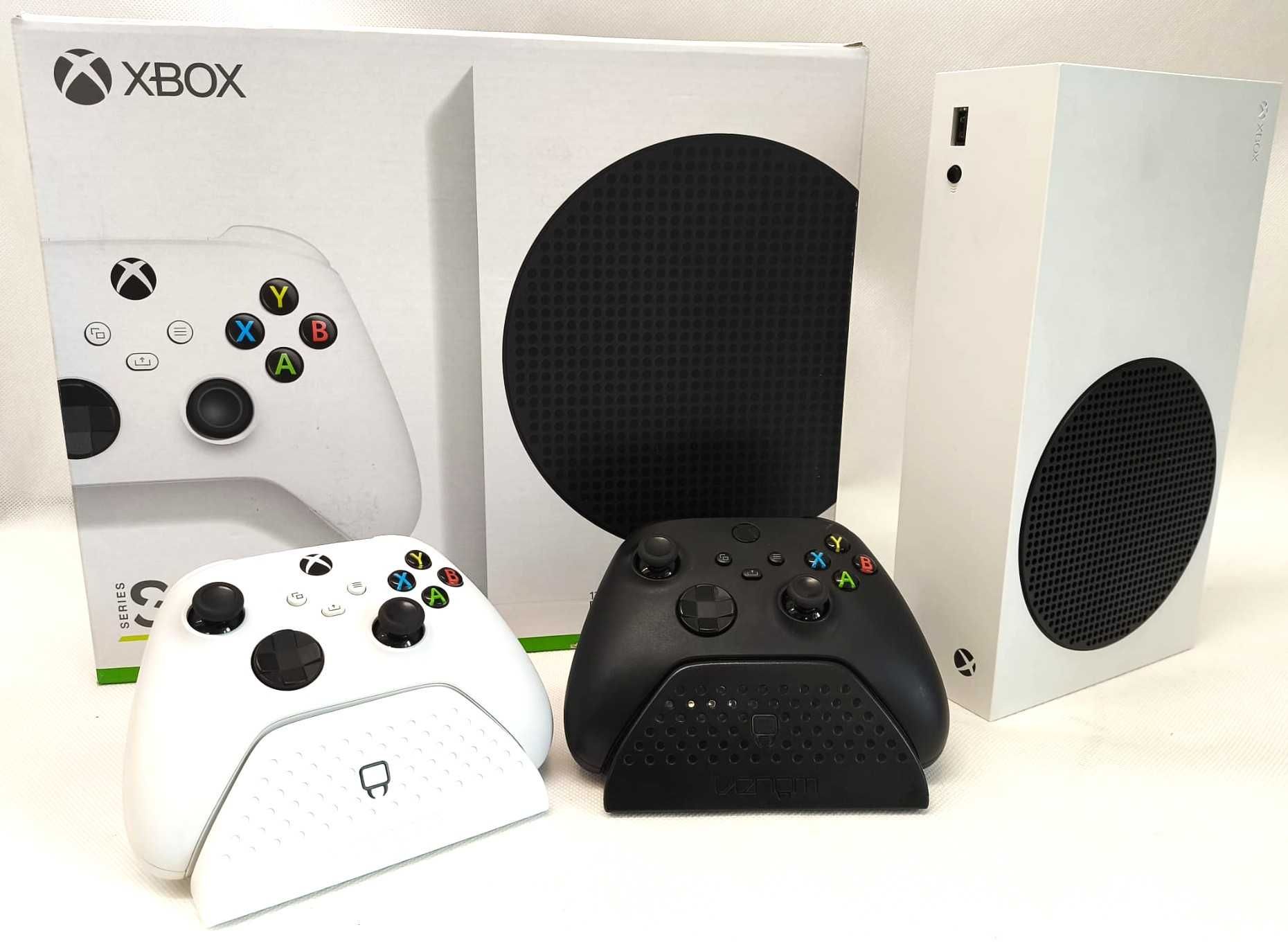 Konsola XBOX Series S 512GB cyfrowa 2 x PAD + stacje ładowania GWARANC