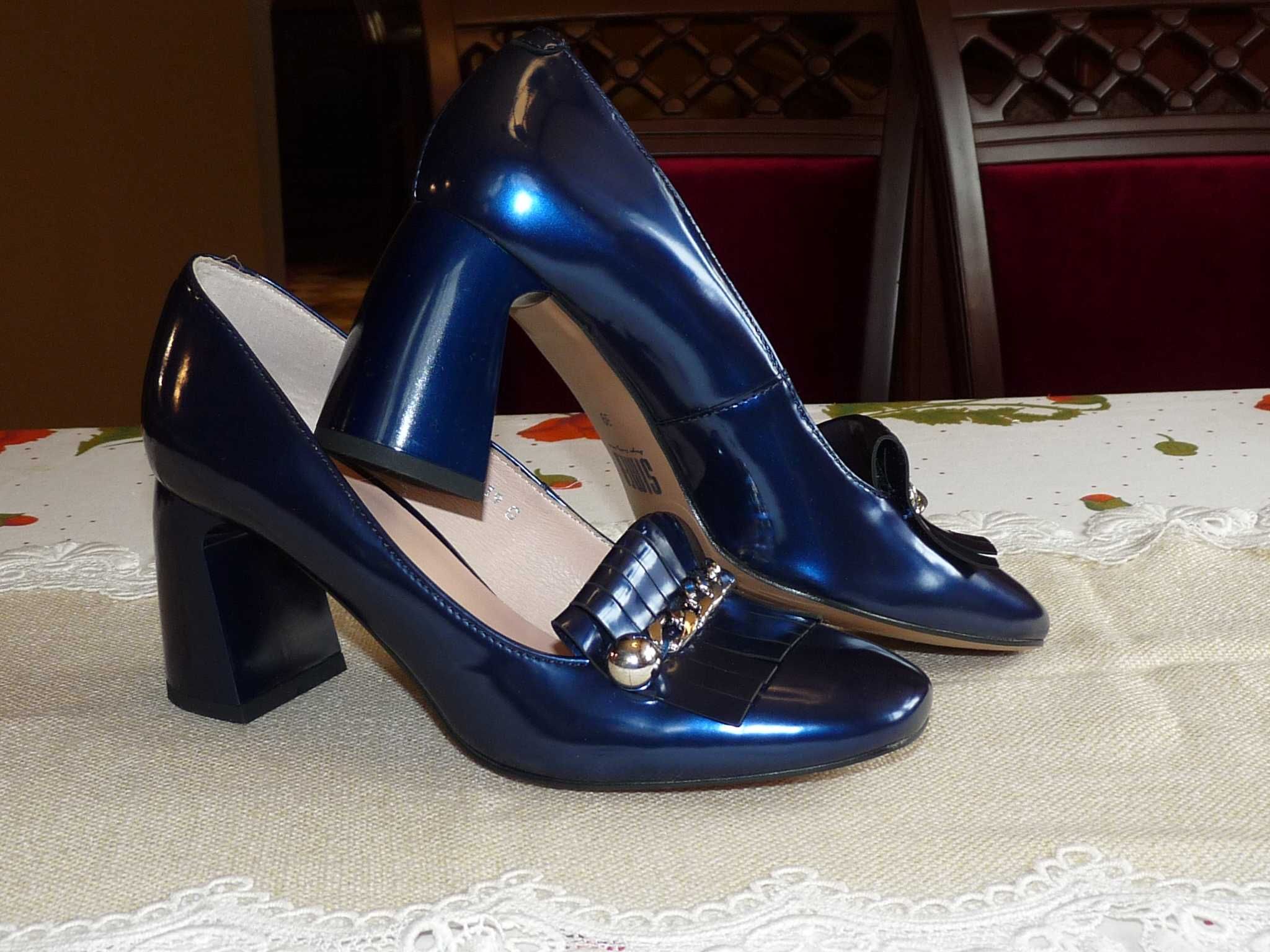 SIMEN luksusowe czółenka jak nowe 39/25cm