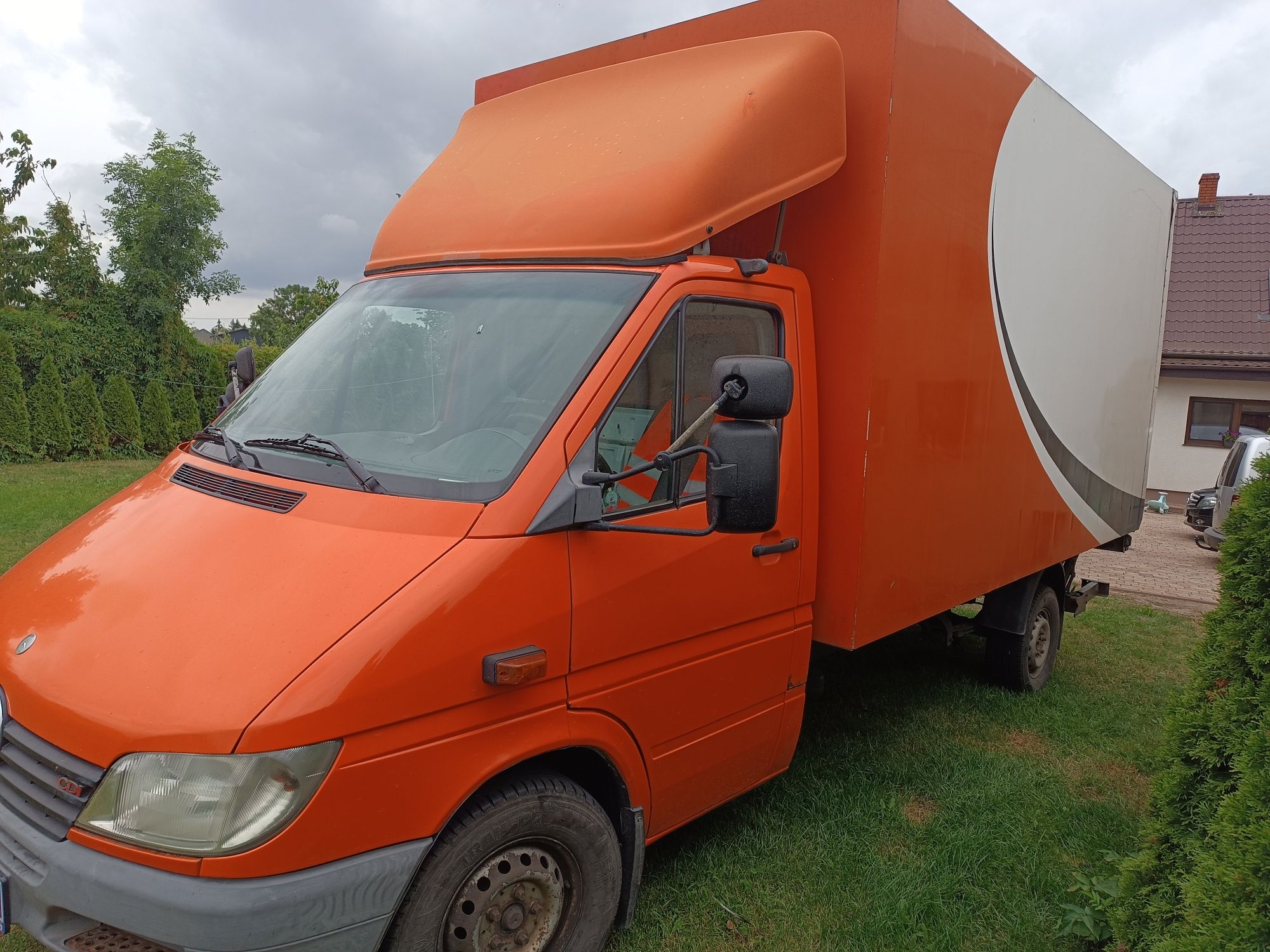 Mercedes Sprinter z Windą UDT