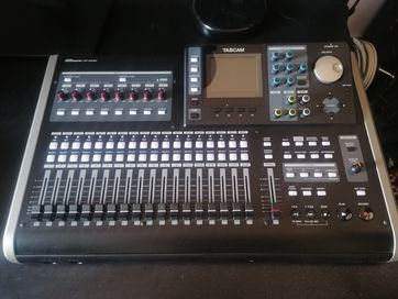 Rejestrator Tascam DP-24 SD Portastudio